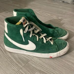Brand new Nikes never used Vintage 2023 nike blazer lucid green sail